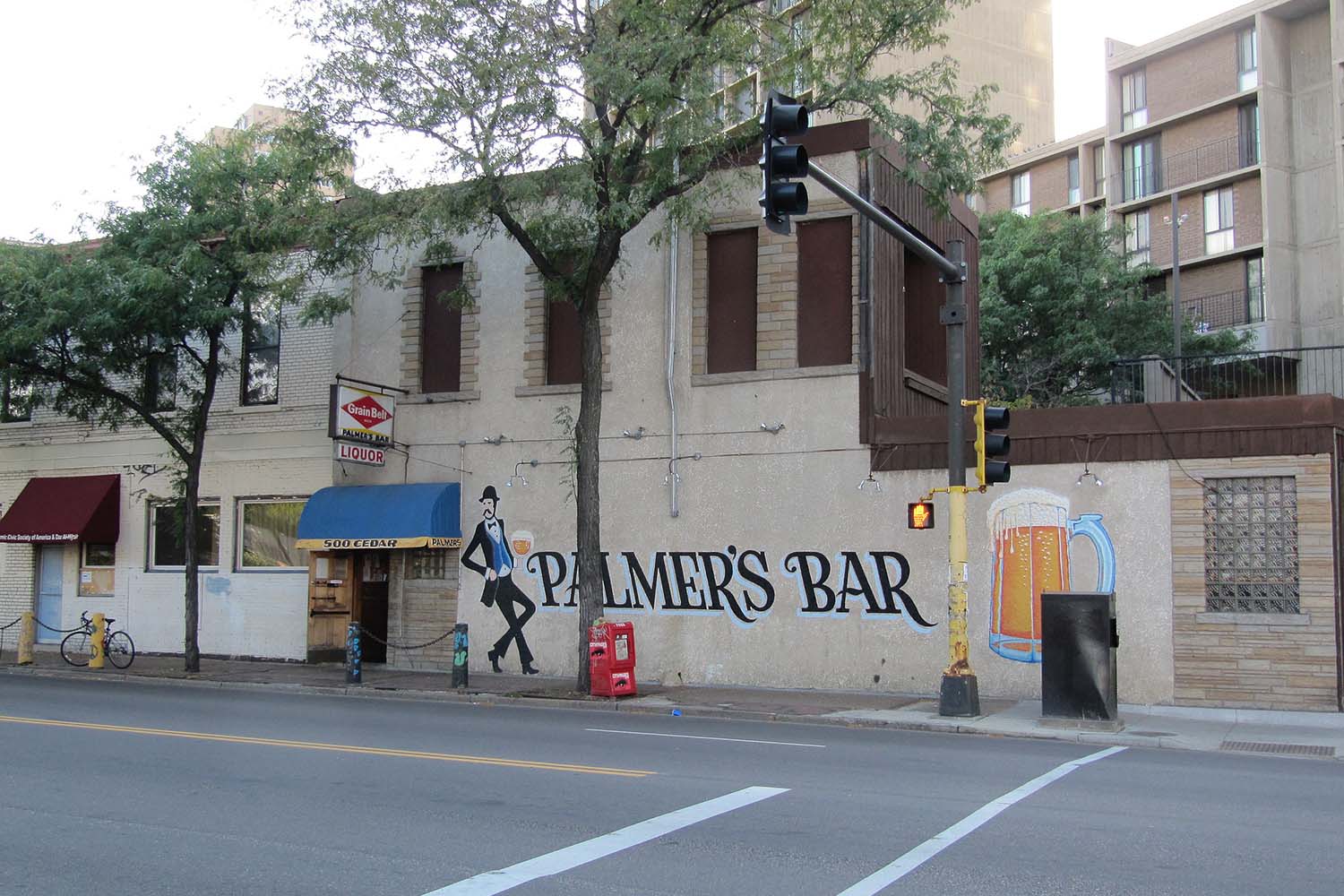 The 13 Best Minneapolis Bars, a Nightlife Travel Guide Step By Step